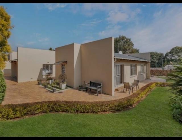 4 BEDROOM HOUSE FOR SALE IN PARKMORE